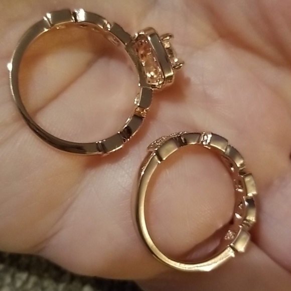 18k GP White Sapphire Set of Two Rings - Picture 13 of 14